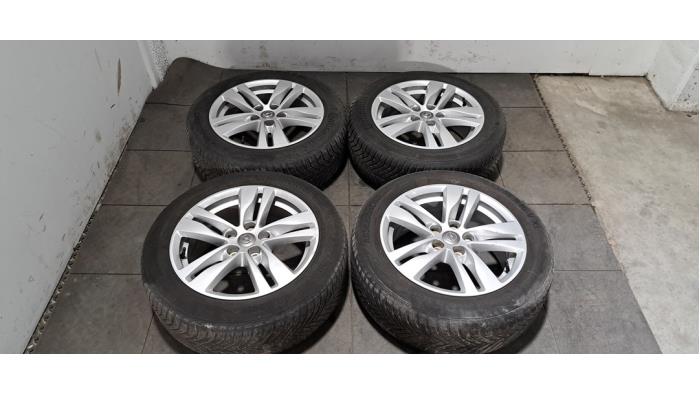 Kit jantes + pneus d'hivers Opel Astra