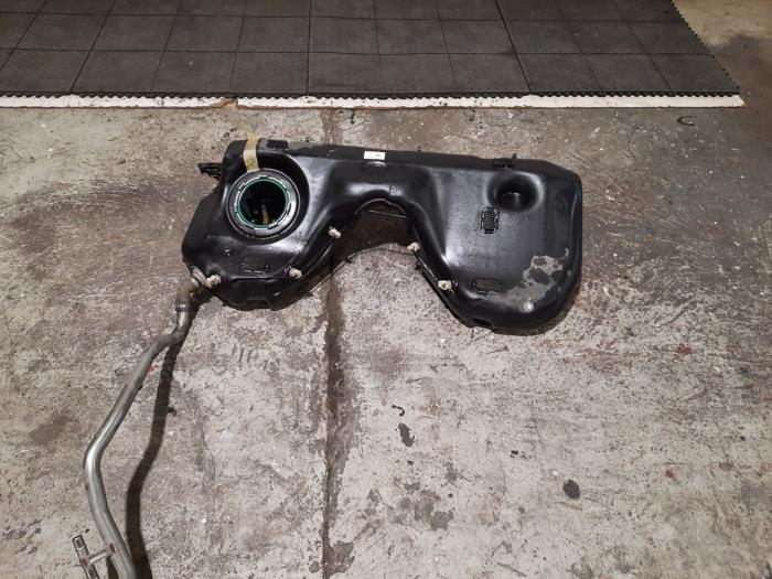 Réservoir de carburant Alfa Romeo Giulia
