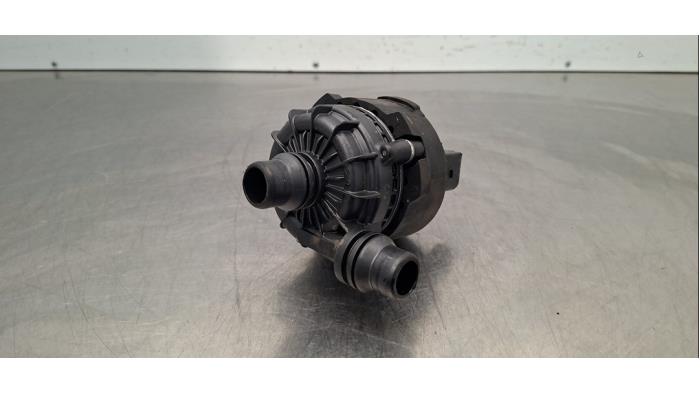 Pompe à eau supplémentaire BMW I4