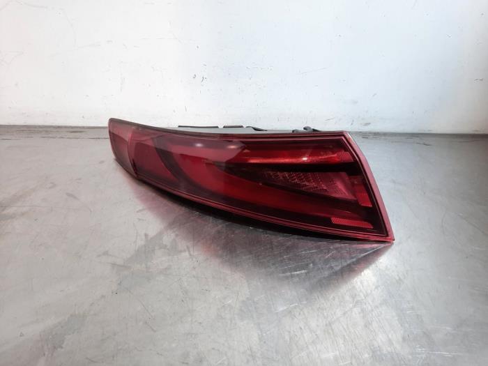 Feu arrière gauche Alfa Romeo Giulia