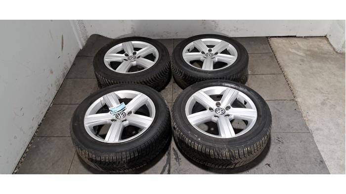 Kit jantes + pneus d'hivers Volkswagen Golf