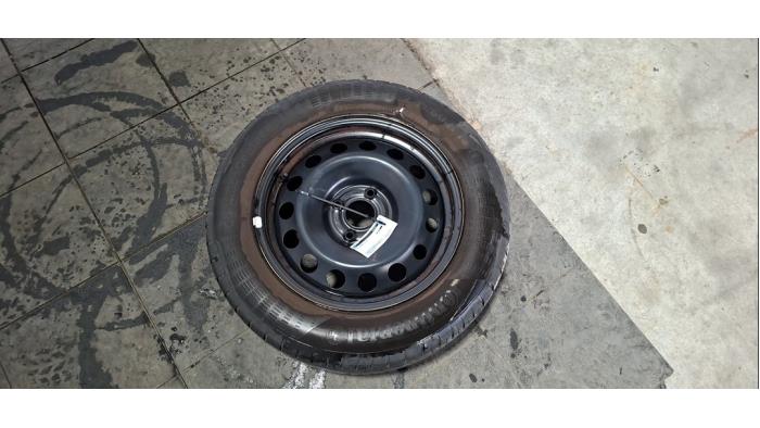 Jante + pneumatique Ford Ecosport