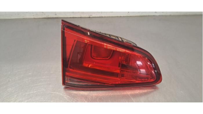 Feu arrière gauche Volkswagen Golf