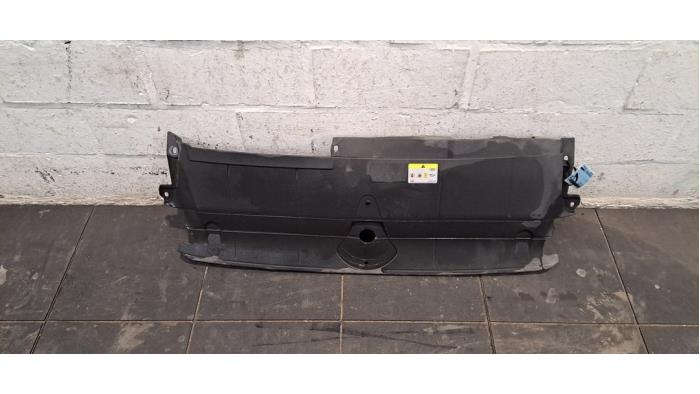 Plaque de protection divers Audi A6