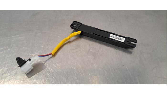 Entrée sans clé - Antenne Kia Sportage