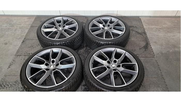 Kit jantes + pneumatiques Skoda Octavia