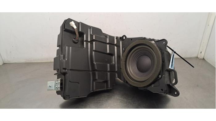 Caisson de graves Lexus RX 450H