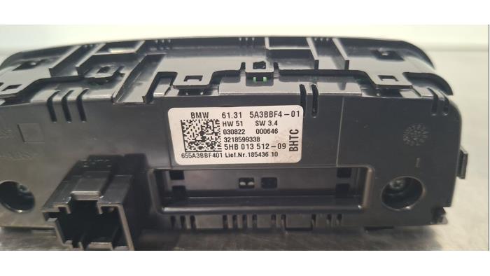 Airco bedieningspaneel van een BMW 4 serie (G22) 420i 2.0 TwinPower Turbo 16V 2025