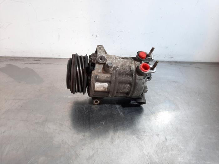 Pompe clim Ford Transit Connect