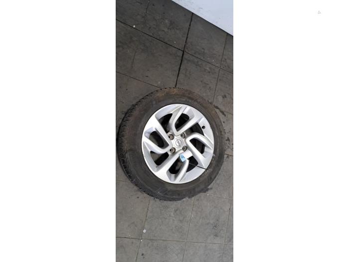 Jante + pneu d'hiver Opel Crossland X