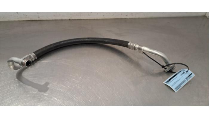 Tuyau clim Toyota Pro-Ace City