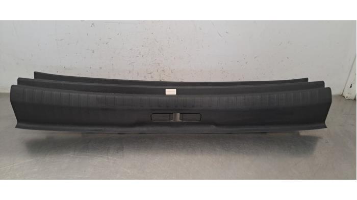 Couverture capteur serrure arrière Peugeot 3008