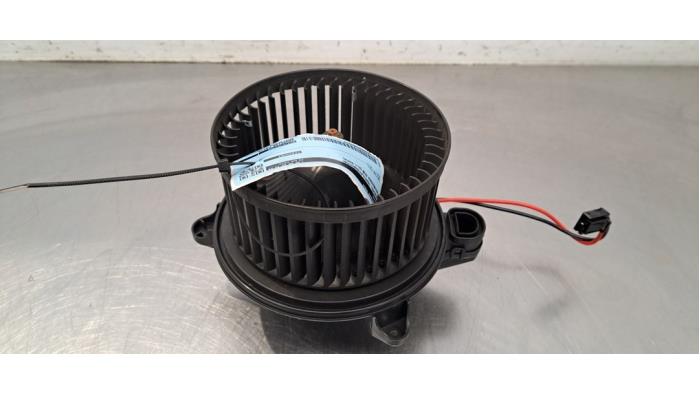 Moteur de ventilation chauffage Mercedes EQB