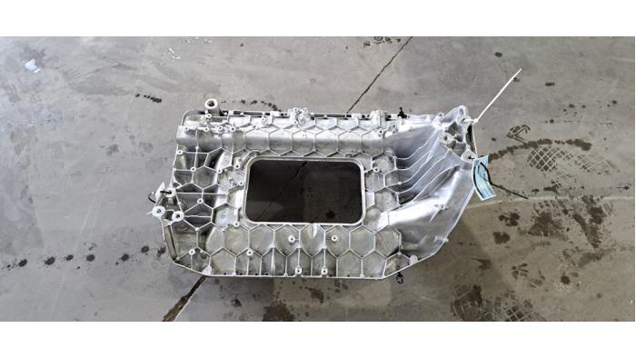 Faux châssis Mercedes EQB