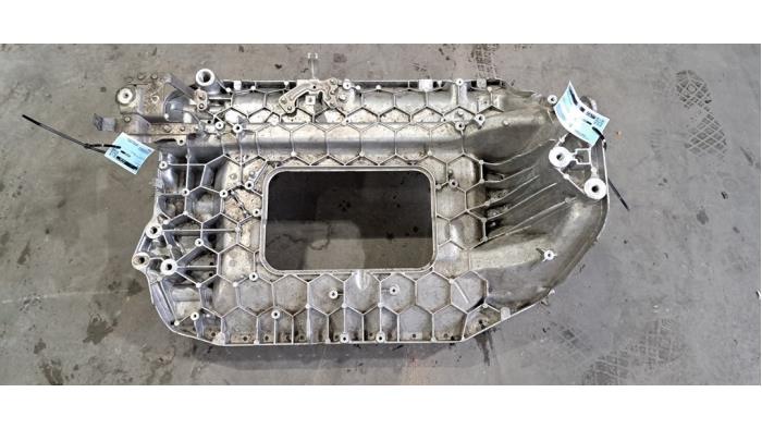 Faux châssis Mercedes EQA