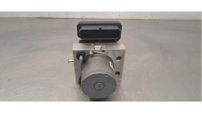 Pompe ABS Mercedes EQB