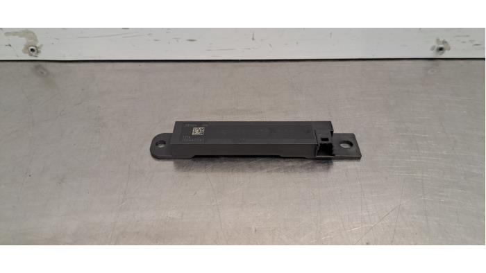 Entrée sans clé - Antenne Mercedes EQB