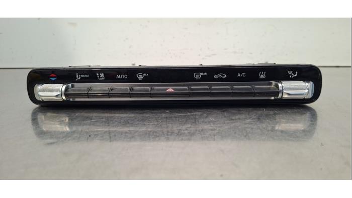 Panneau de commande clim Mercedes EQB
