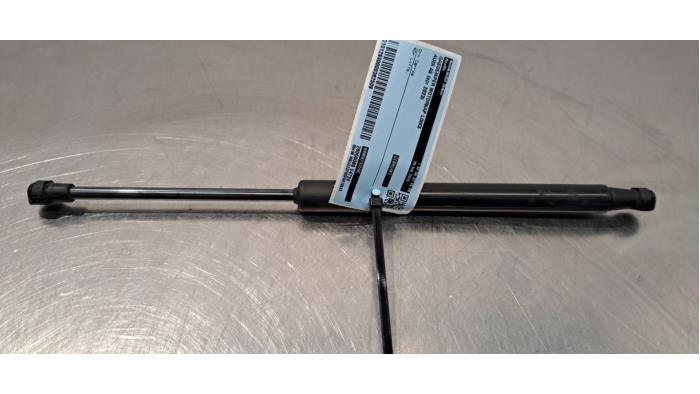 Amortisseur capot moteur gauche Audi A5