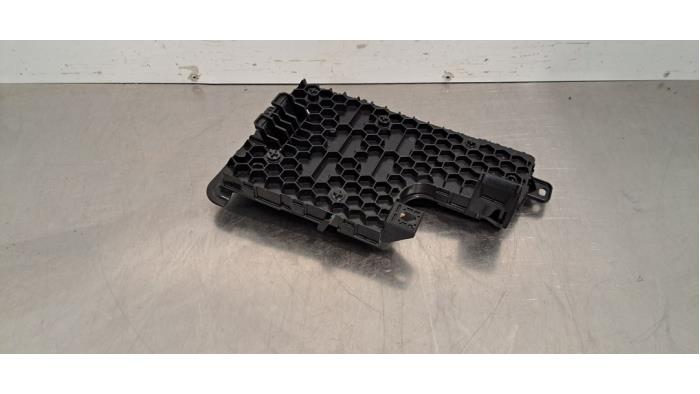 Ordinateur gestion moteur Tesla Model Y