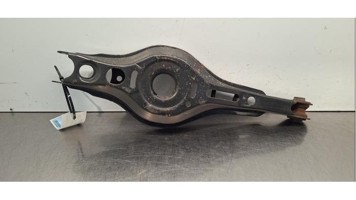 Bras de suspension arrière droit Toyota Corolla