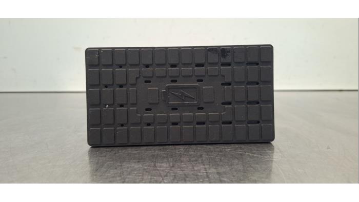 Chargeur sans fil Ford Transit Custom