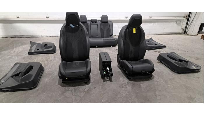 Kit revêtement (complet) Peugeot 408