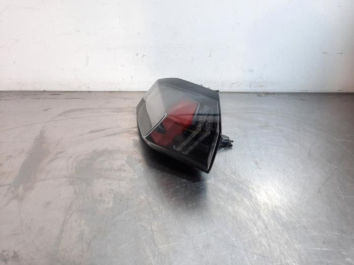 Feu arrière gauche Peugeot 2008