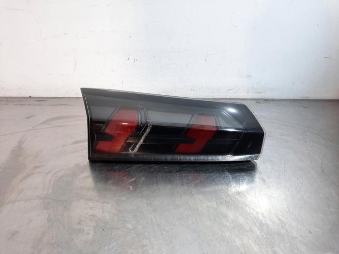 Feu arrière gauche Peugeot 2008