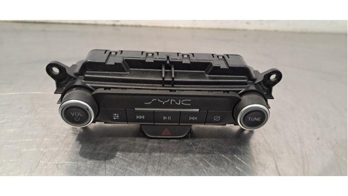Panneau commande radio Ford Transit Connect