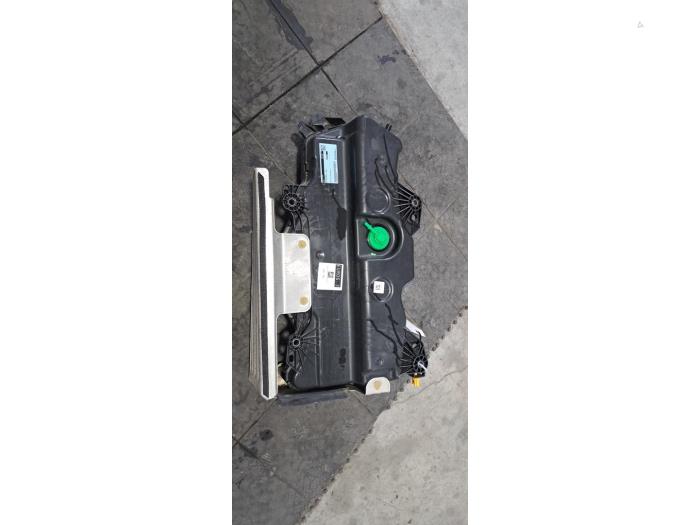 Réservoir Adblue Opel Movano