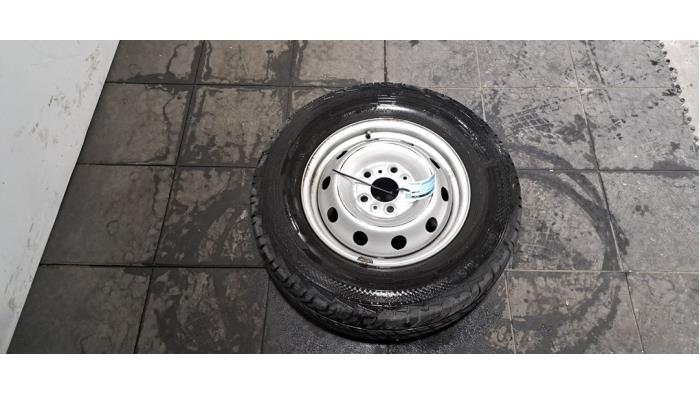 Jante + pneumatique Opel Movano