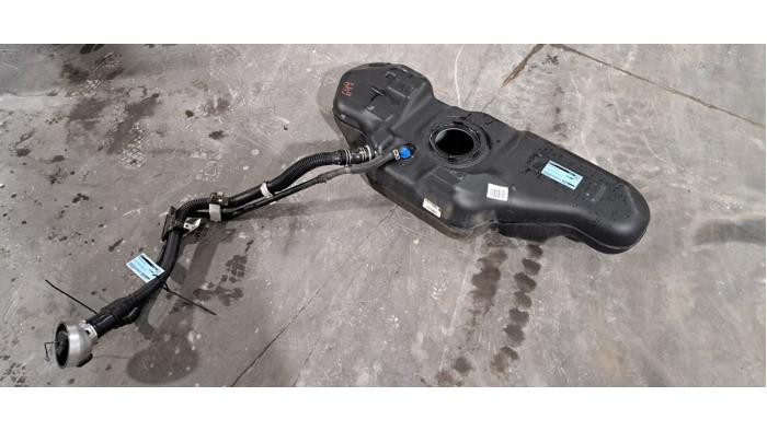 Réservoir de carburant Nissan Micra