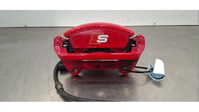 Etrier de frein (pince) avant droit Audi S3