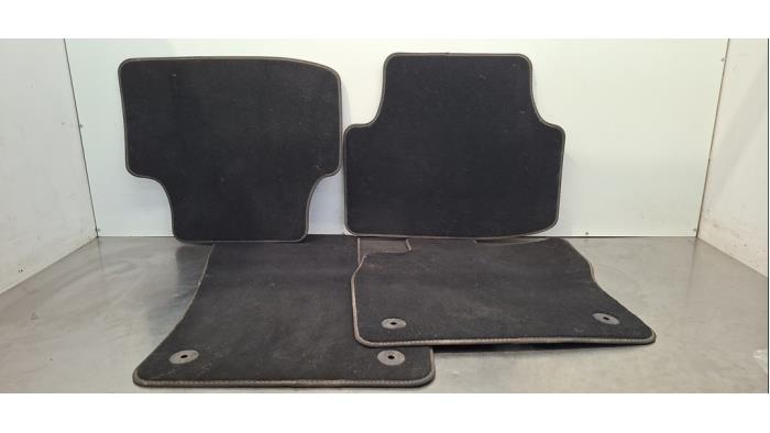 Kit tapis Volkswagen Golf