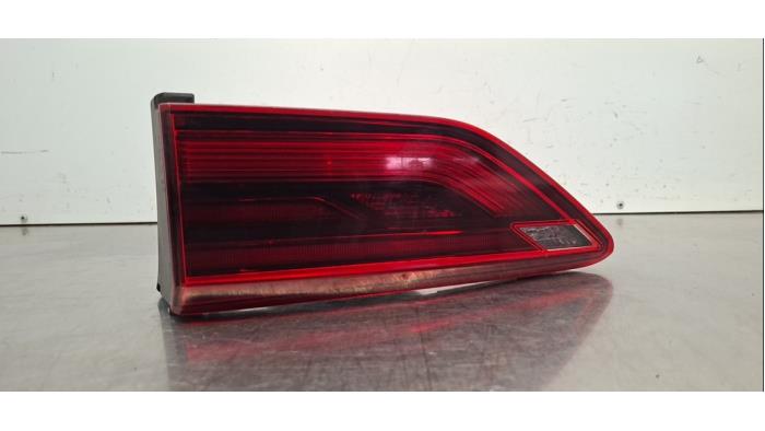 Feu arrière droit Volkswagen Golf