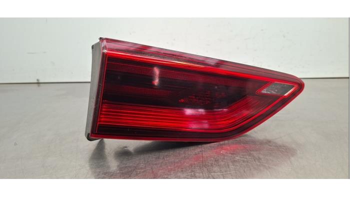 Feu arrière gauche Volkswagen Golf