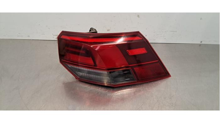 Feu arrière droit Volkswagen Golf