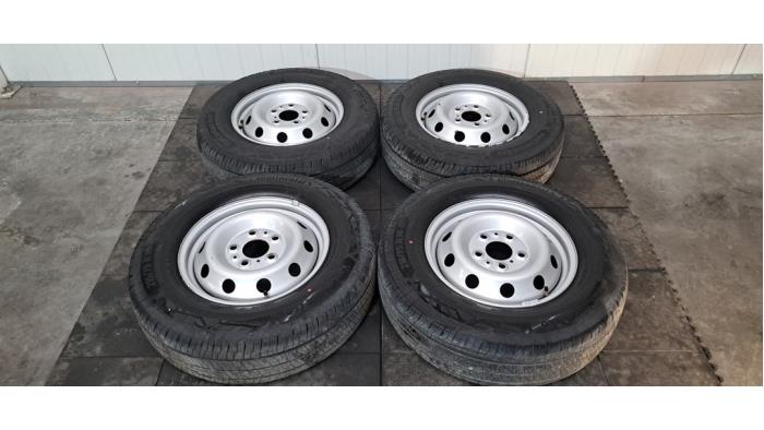 Kit jantes + pneumatiques Fiat Ducato