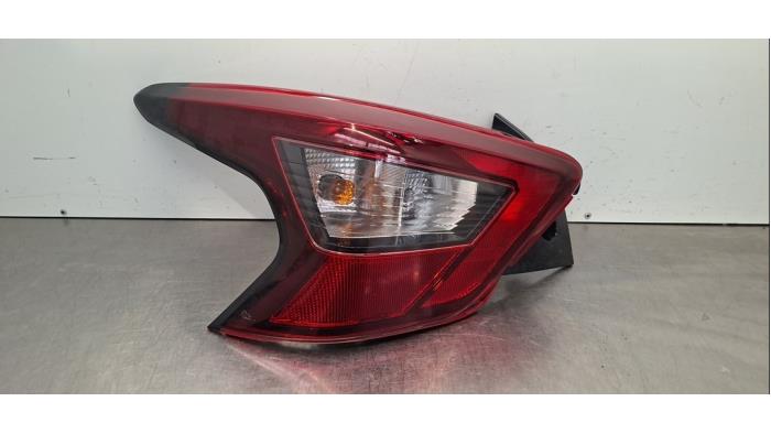 Feu arrière gauche Nissan Micra