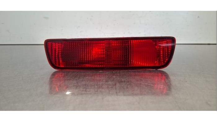 Feu de freinage supplémentaire centre Nissan Micra