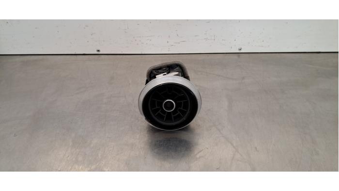 Grille aération tableau de bord Audi S3