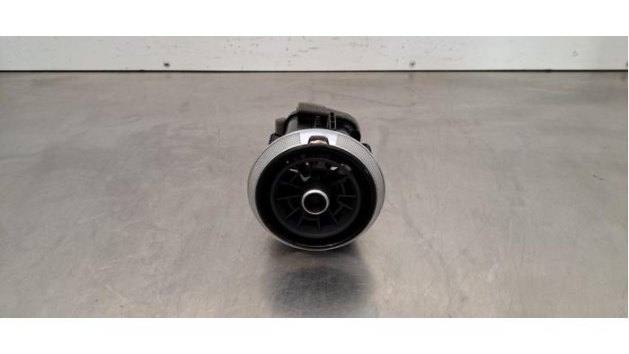 Grille aération tableau de bord Audi S3