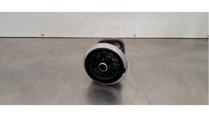 Grille aération tableau de bord Audi S3