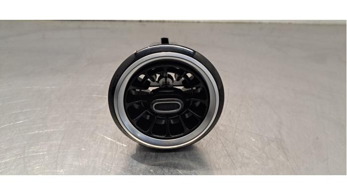 Grille aération tableau de bord Mercedes GLB-Klasse