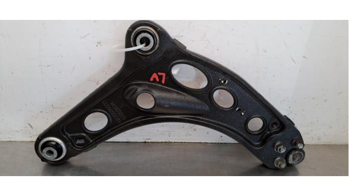 Bras de suspension avant gauche Fiat Talento