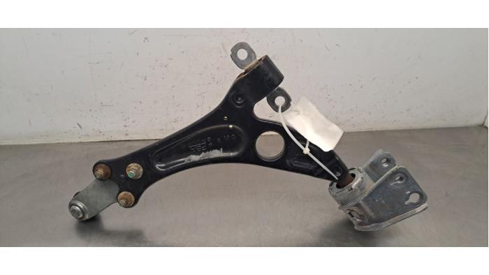 Bras de suspension avant droit Peugeot 3008