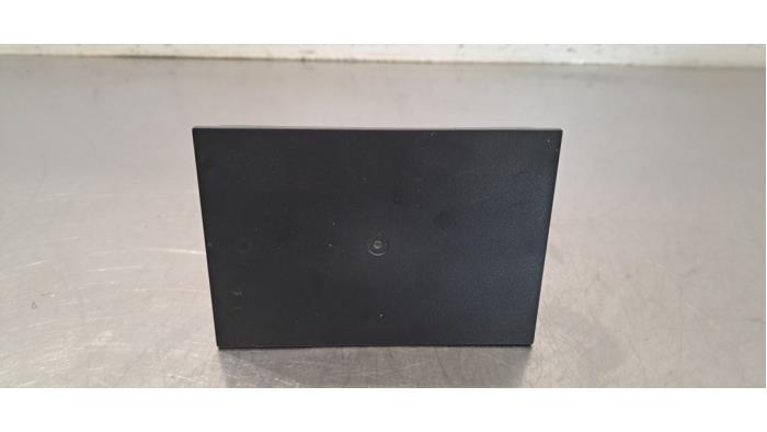 Chargeur sans fil Renault Clio