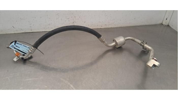 Tuyau clim Ford Transit Connect