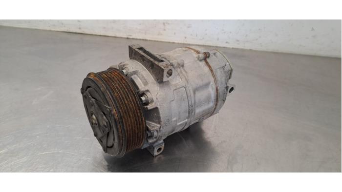 Pompe clim Fiat Talento